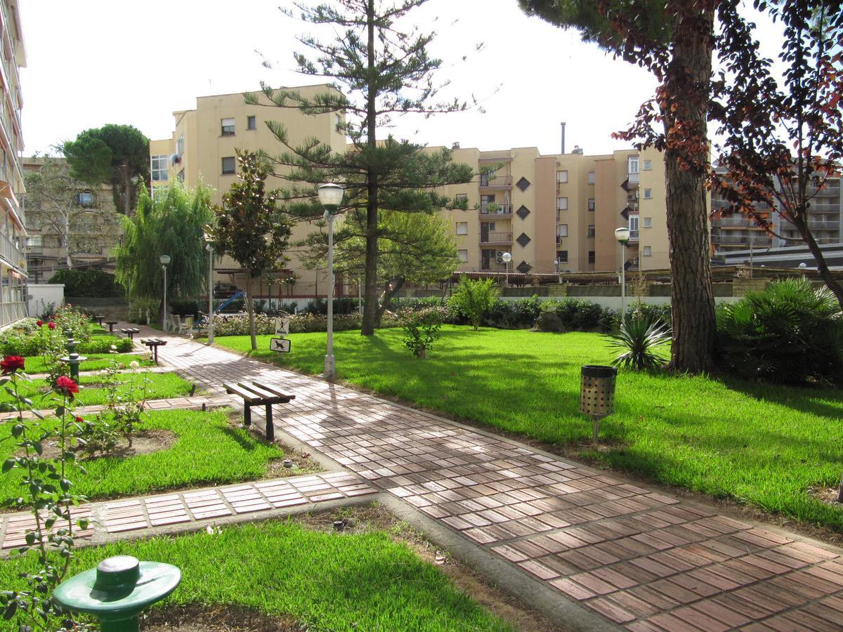 Apartamentos Hesperia Palmyra سالو المظهر الخارجي الصورة